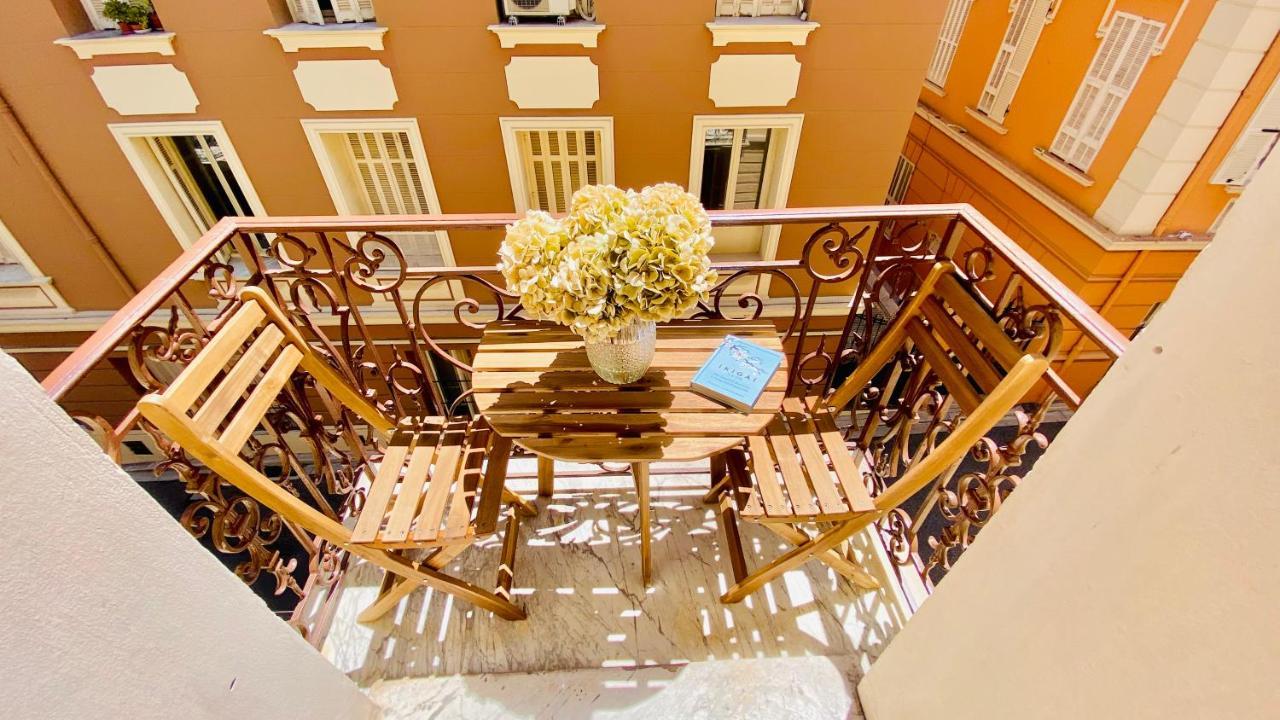 Newly Renovated Apartment With Balcony, Ac, Fiber Internet Monte Carlo Ngoại thất bức ảnh