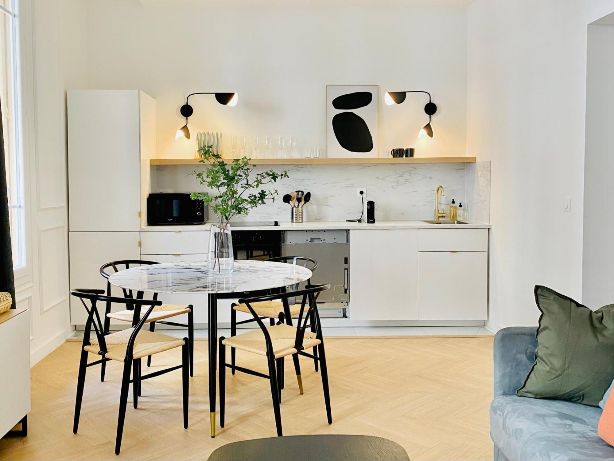 Newly Renovated Apartment With Balcony, Ac, Fiber Internet Monte Carlo Ngoại thất bức ảnh